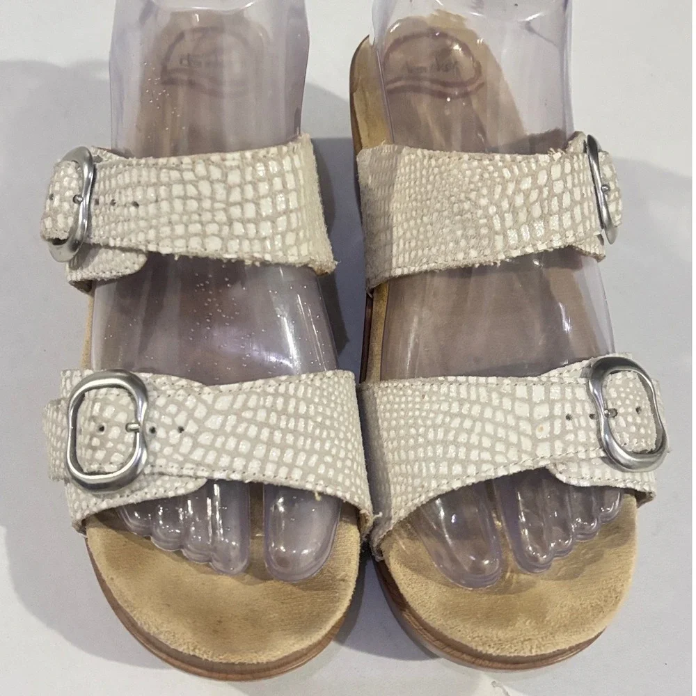 Dansko Sophie slip on leather sandals women's size 38 US 8 cream/ beige comfort